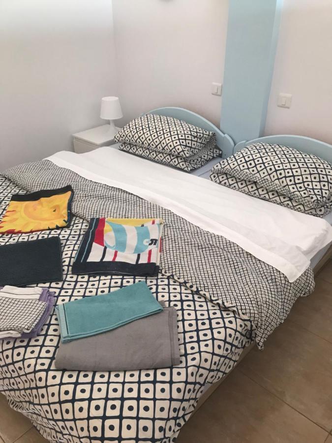 Yumbo Beach Apartment 2 With High Speed Free Internet San Bartolomé エクステリア 写真